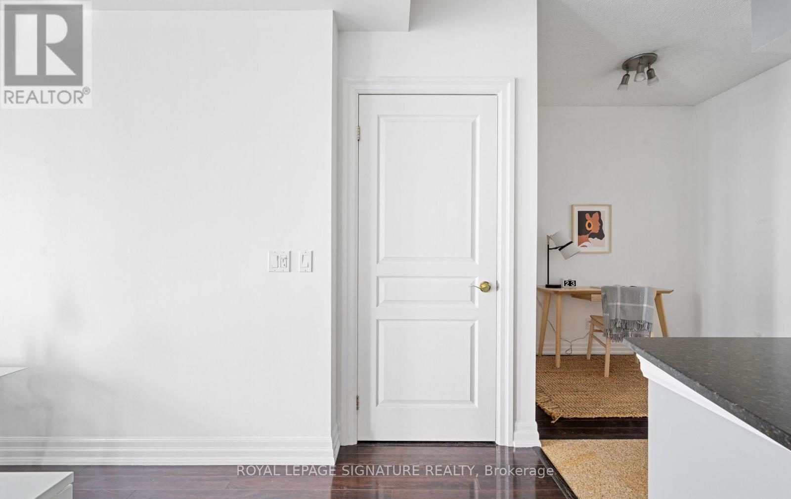 1613 - 2083 Lake Shore Boulevard W, Toronto, Ontario  M8V 4G2 - Photo 32 - W12612328