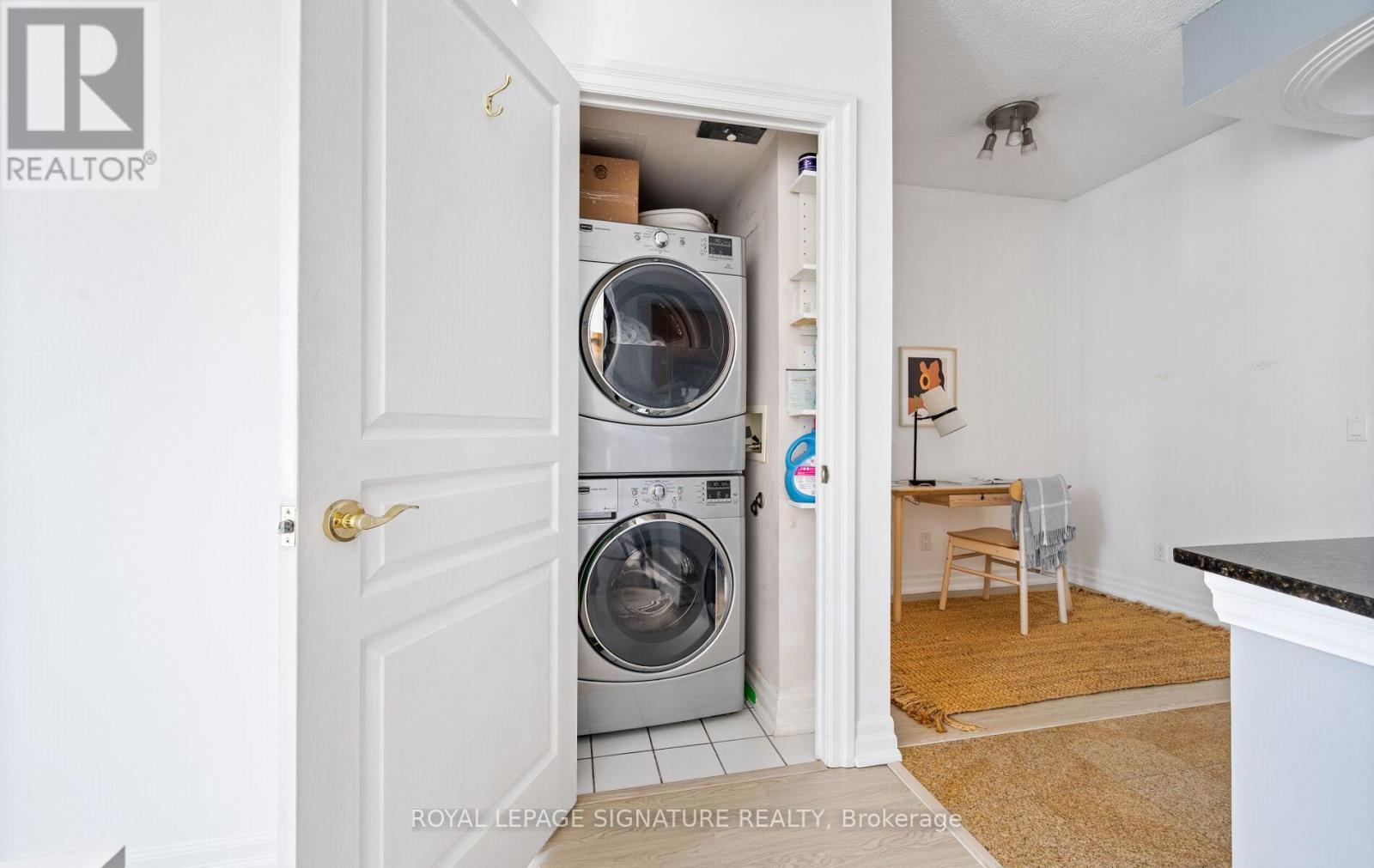 1613 - 2083 Lake Shore Boulevard W, Toronto, Ontario  M8V 4G2 - Photo 33 - W12612328