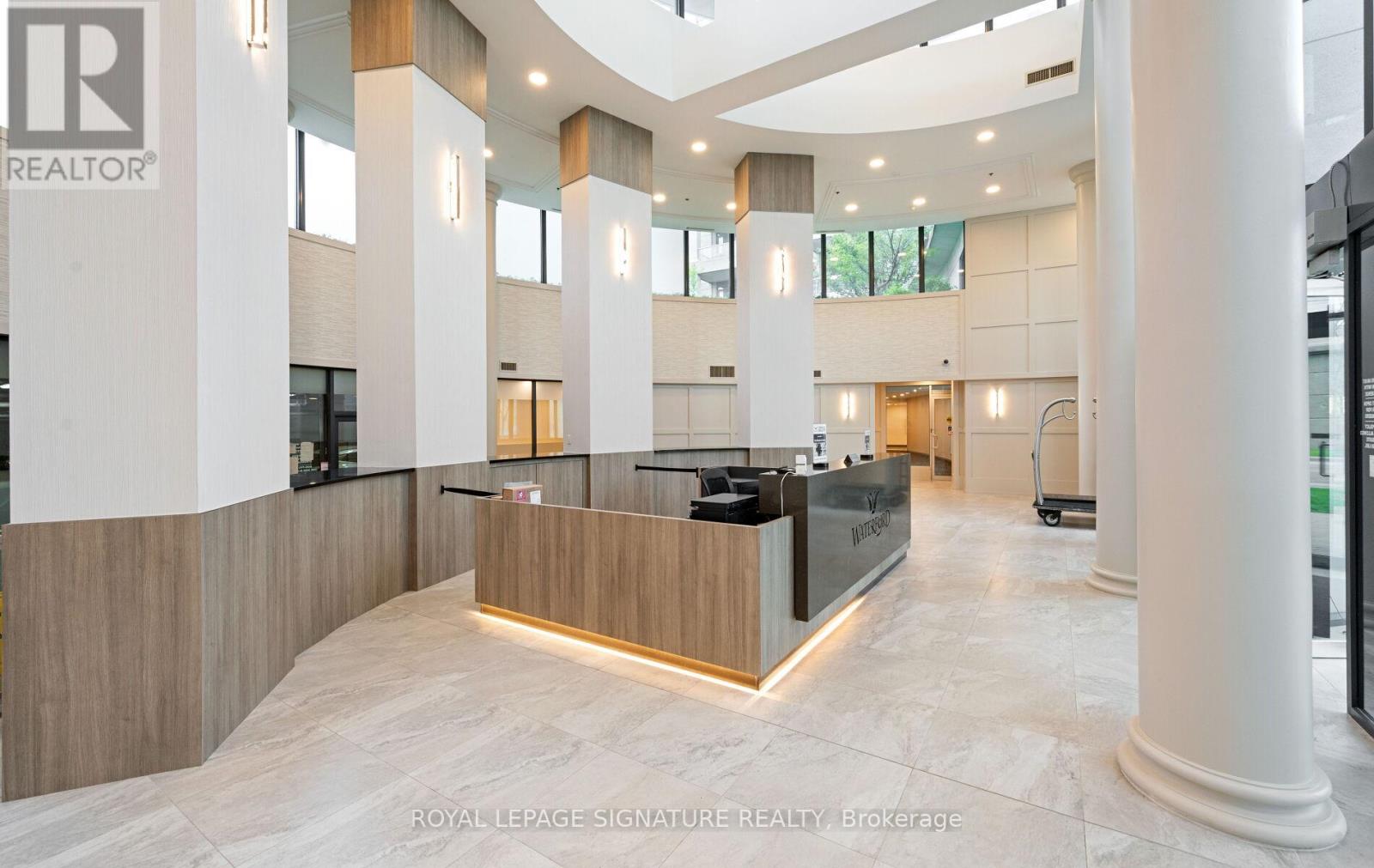 1613 - 2083 Lake Shore Boulevard W, Toronto, Ontario  M8V 4G2 - Photo 6 - W12612328