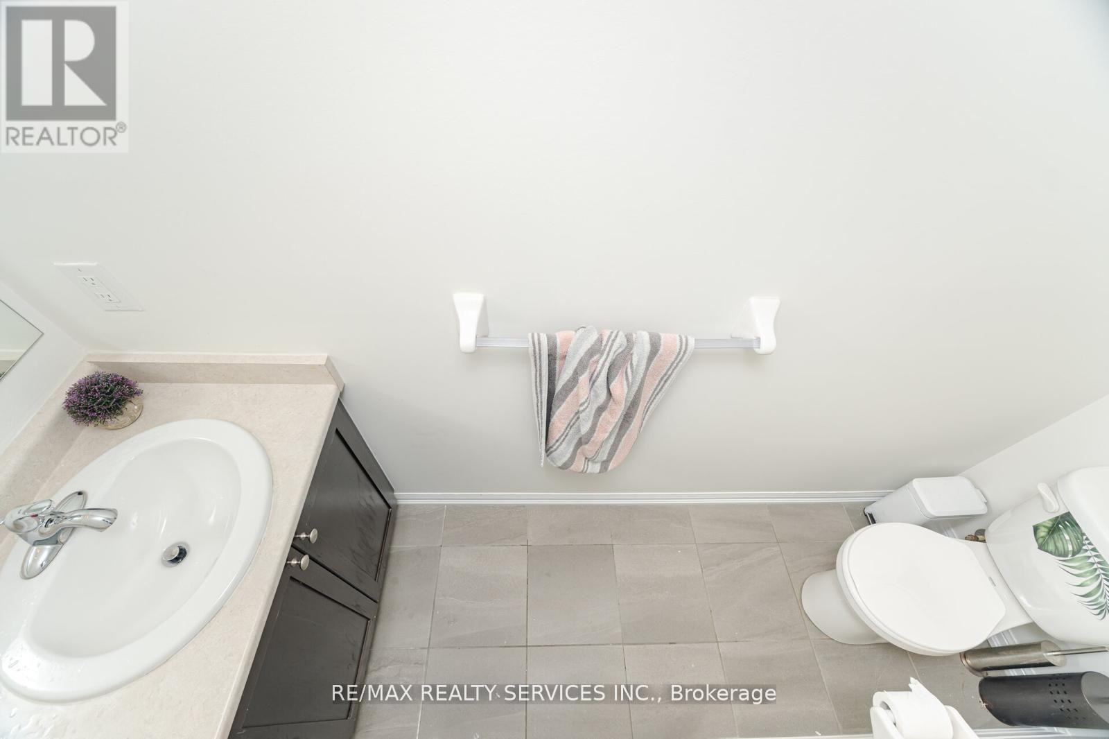 320 - 250 Sunny Meadow Boulevard, Brampton, Ontario  L6R 3Y7 - Photo 12 - W12612362