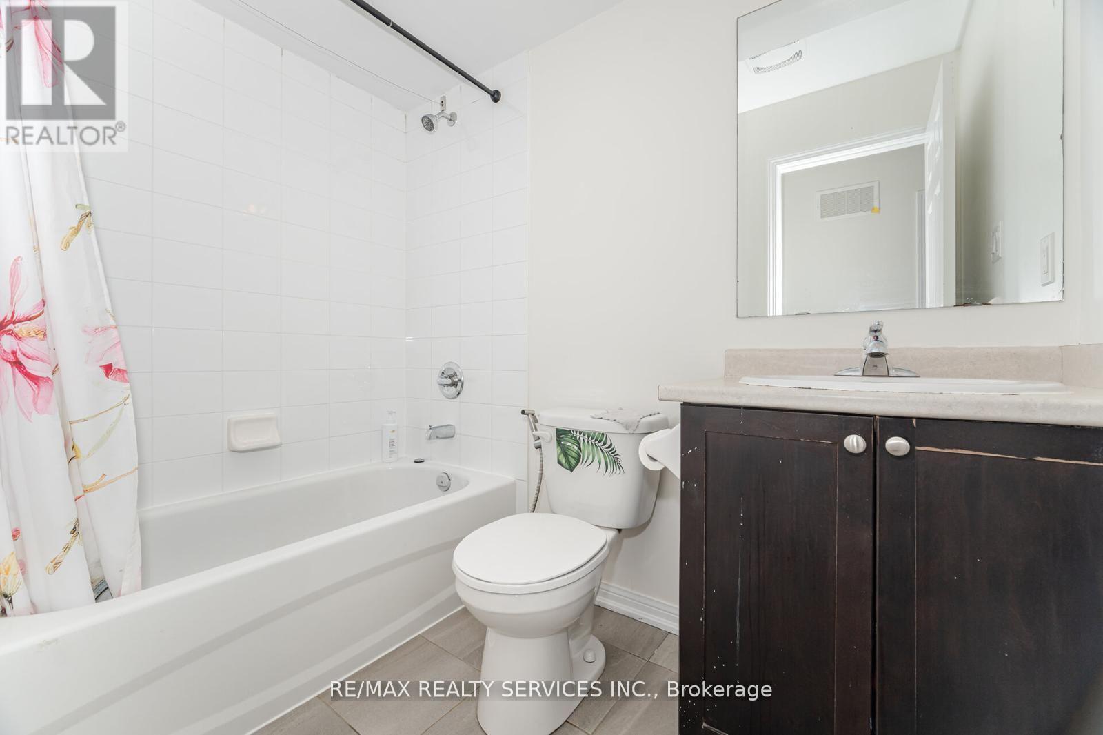 320 - 250 Sunny Meadow Boulevard, Brampton, Ontario  L6R 3Y7 - Photo 17 - W12612362