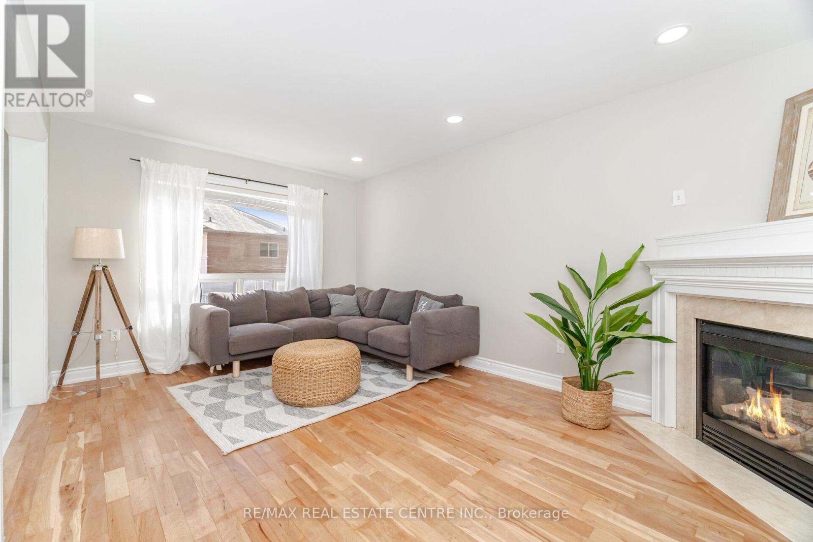 42 Sedgewick Crescent, Brampton, Ontario  L7A 2P7 - Photo 17 - W12612366