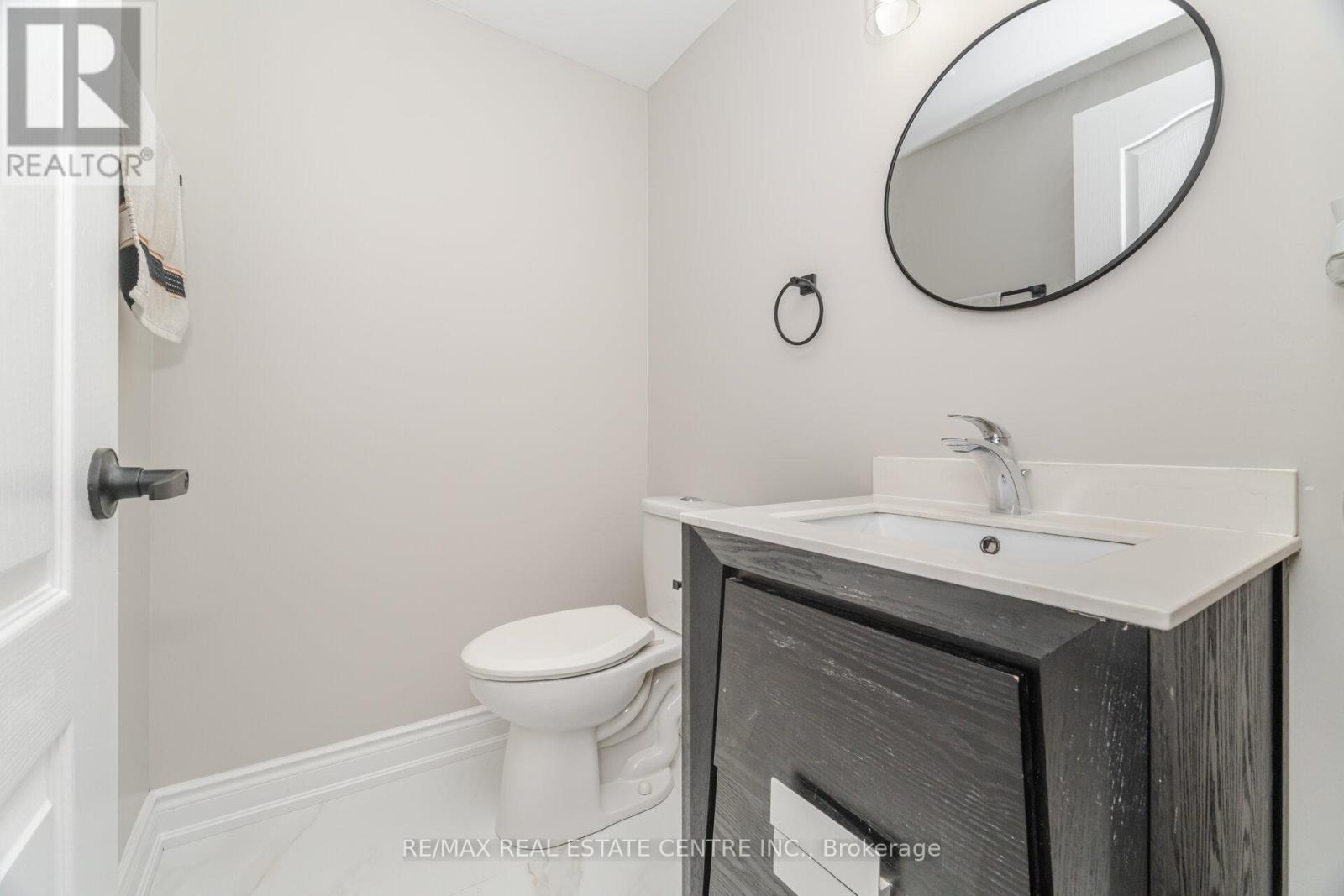 42 Sedgewick Crescent, Brampton, Ontario  L7A 2P7 - Photo 19 - W12612366