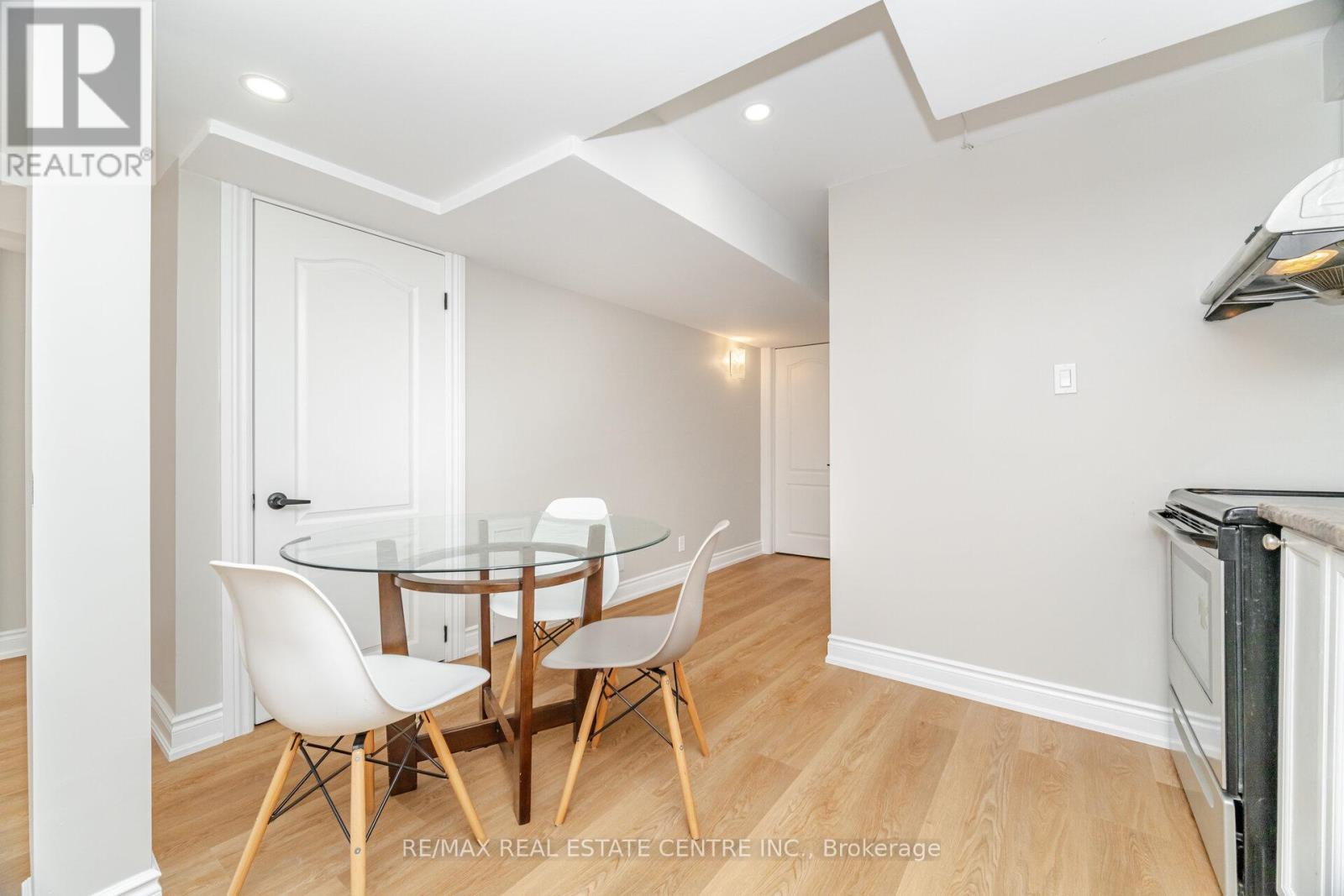 42 Sedgewick Crescent, Brampton, Ontario  L7A 2P7 - Photo 33 - W12612366