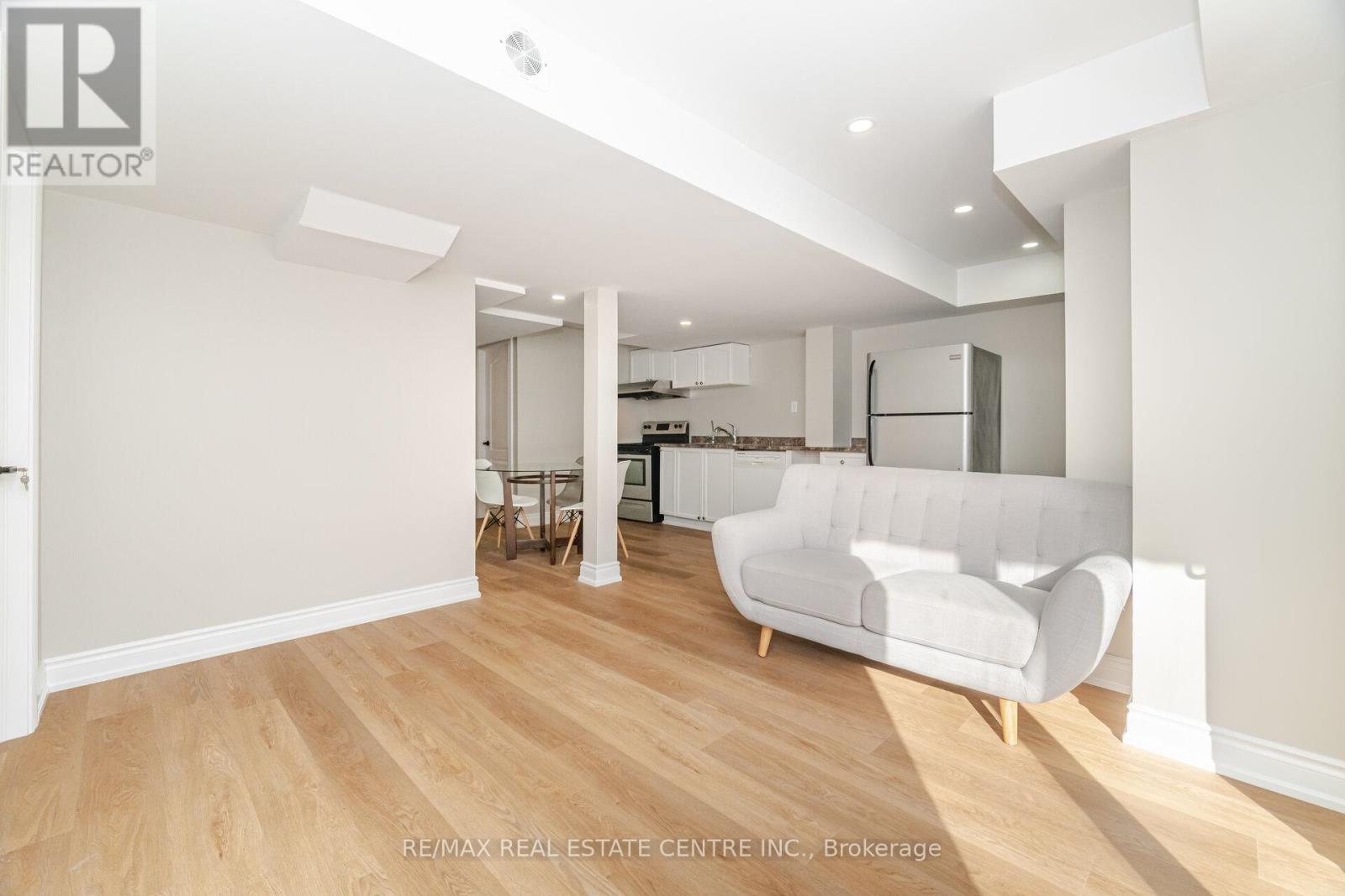 42 Sedgewick Crescent, Brampton, Ontario  L7A 2P7 - Photo 38 - W12612366