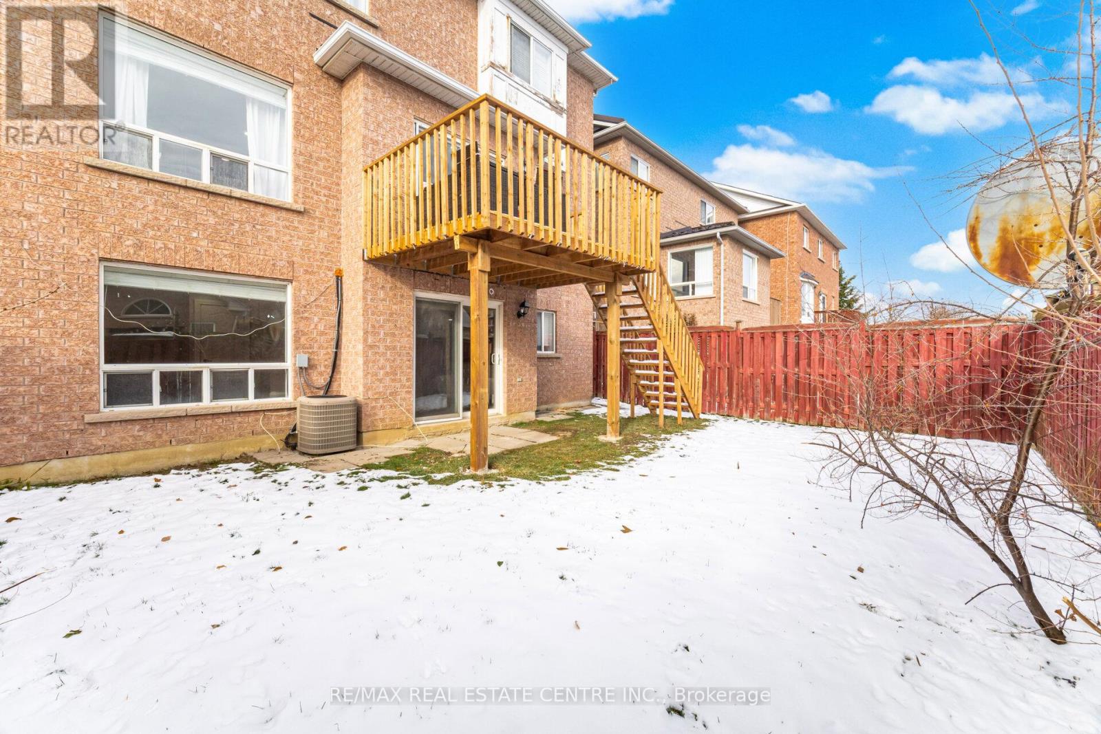 42 Sedgewick Crescent, Brampton, Ontario  L7A 2P7 - Photo 50 - W12612366