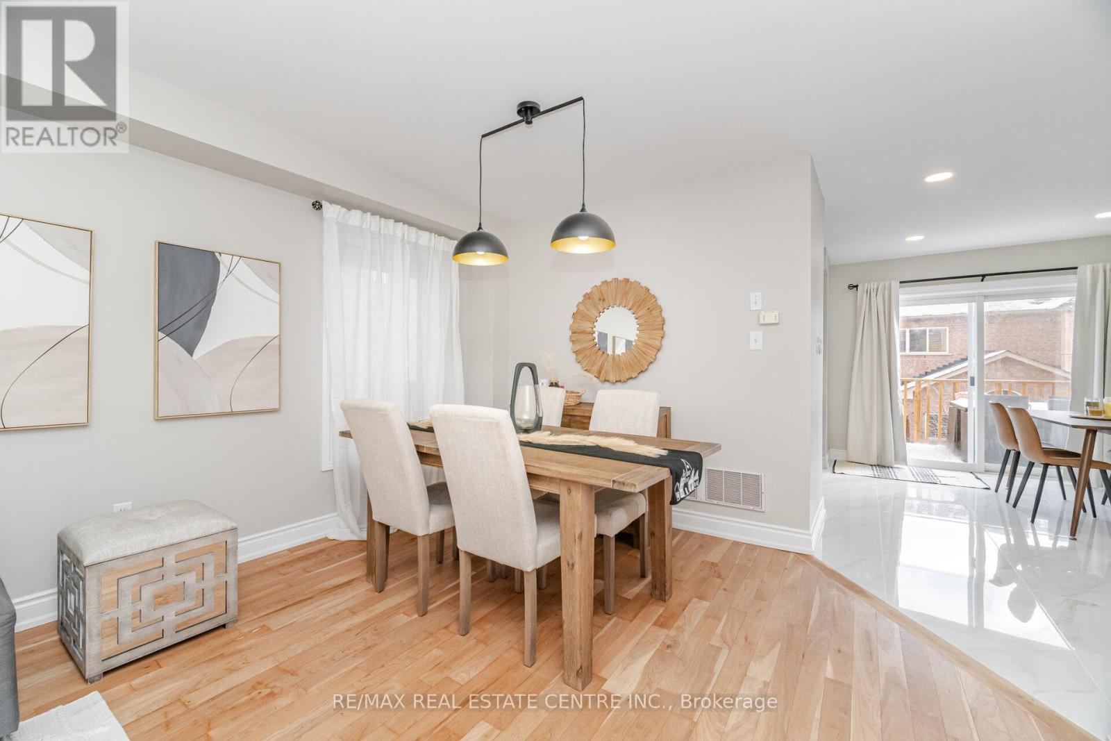 42 Sedgewick Crescent, Brampton, Ontario  L7A 2P7 - Photo 9 - W12612366