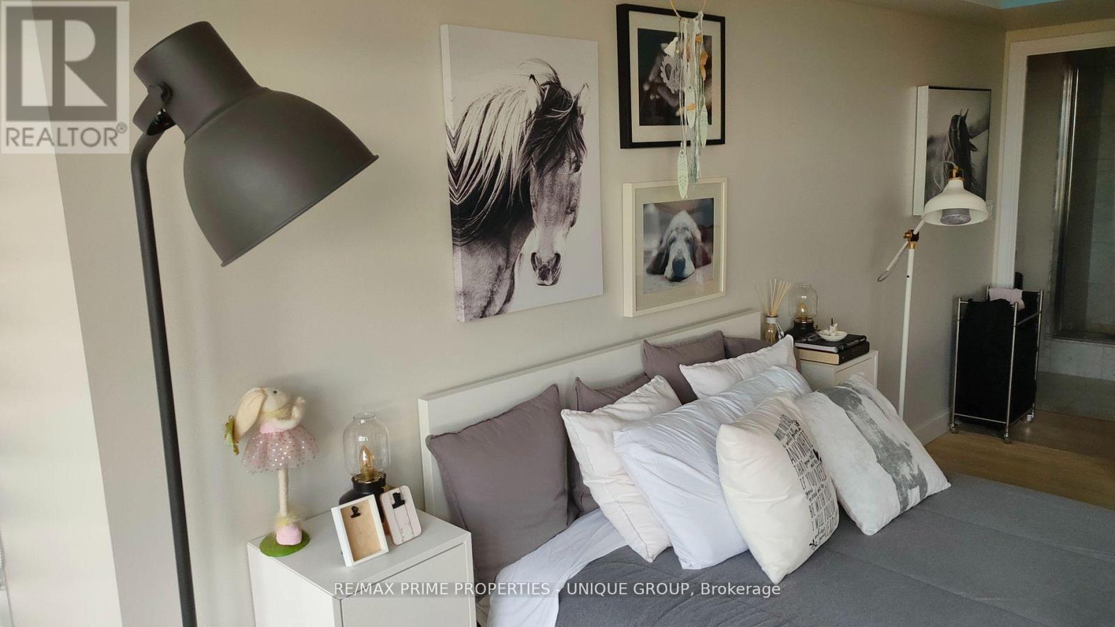 610 - 1 Palace Pier Court, Toronto, Ontario  M8V 3W9 - Photo 12 - W12612386