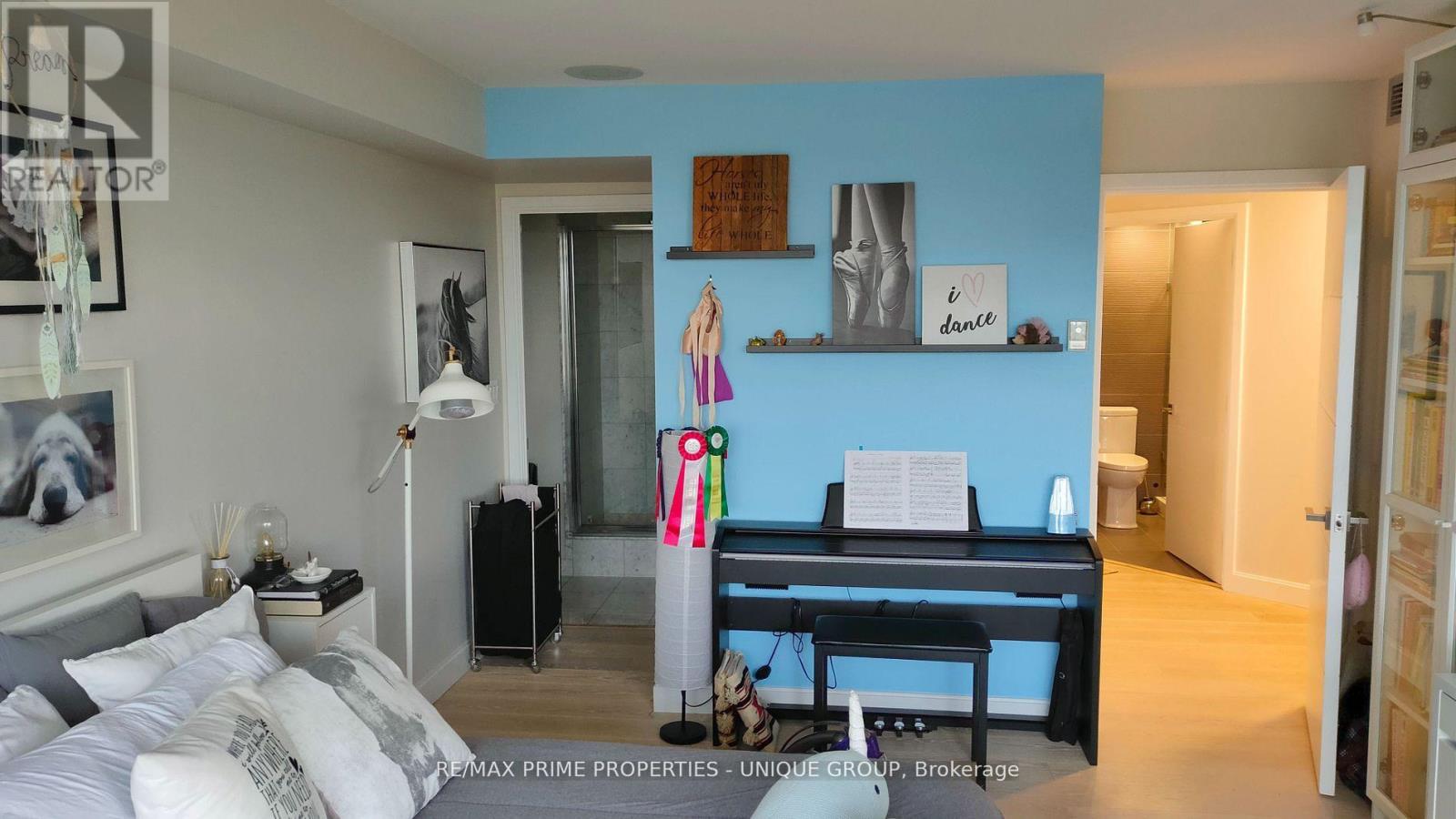 610 - 1 Palace Pier Court, Toronto, Ontario  M8V 3W9 - Photo 22 - W12612386