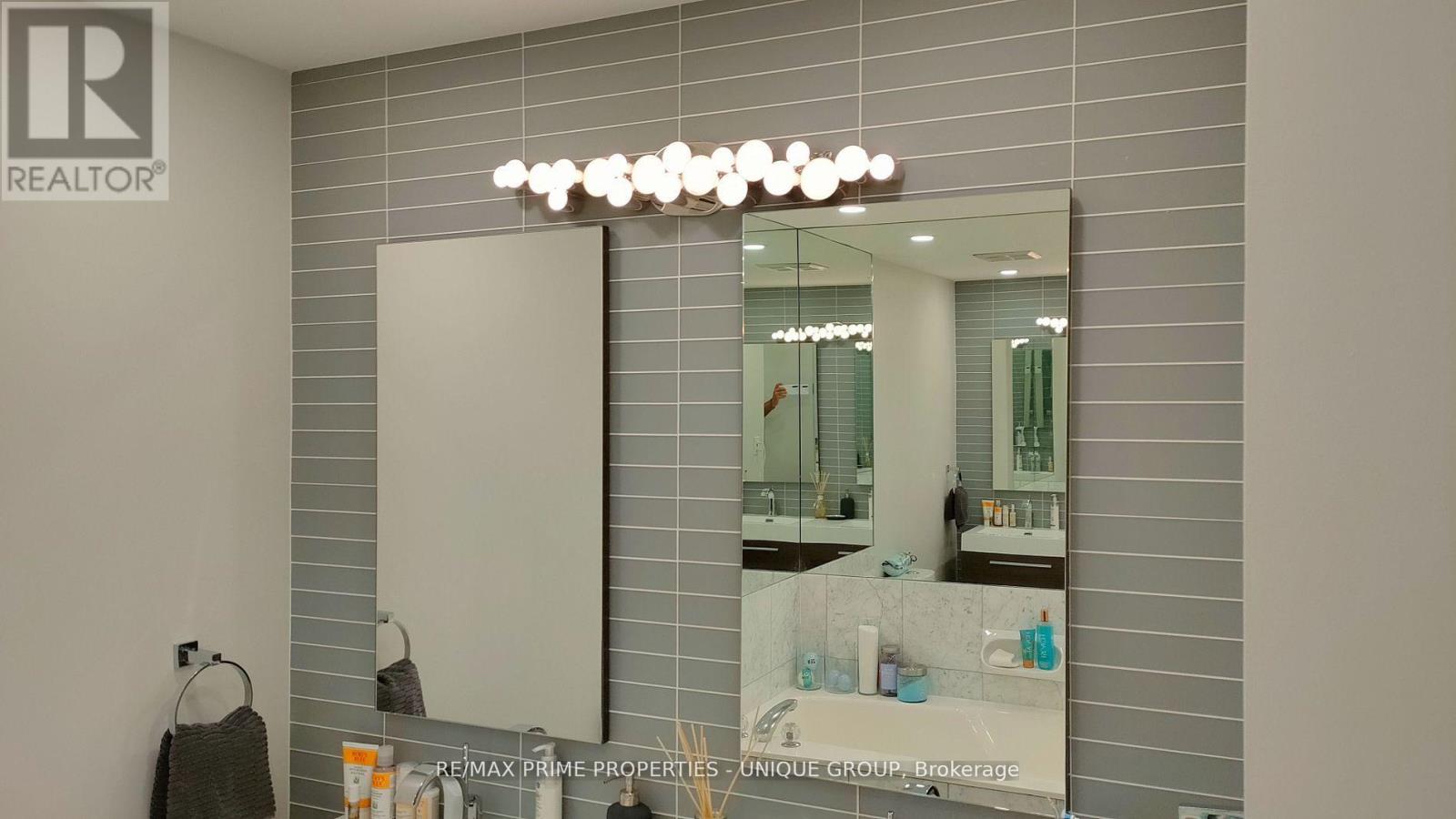 610 - 1 Palace Pier Court, Toronto, Ontario  M8V 3W9 - Photo 26 - W12612386