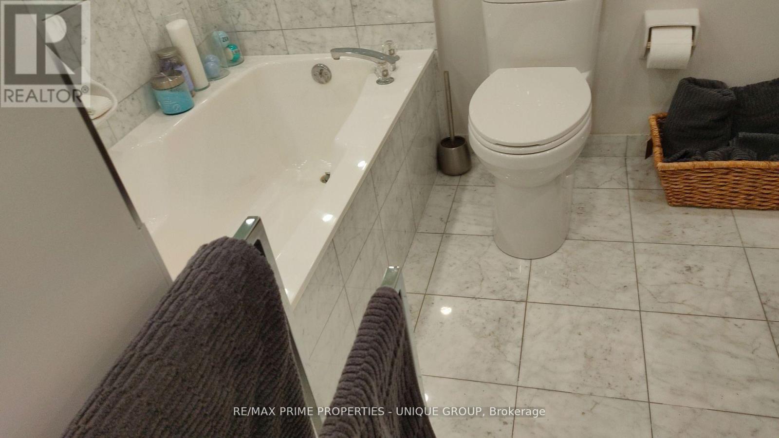 610 - 1 Palace Pier Court, Toronto, Ontario  M8V 3W9 - Photo 30 - W12612386