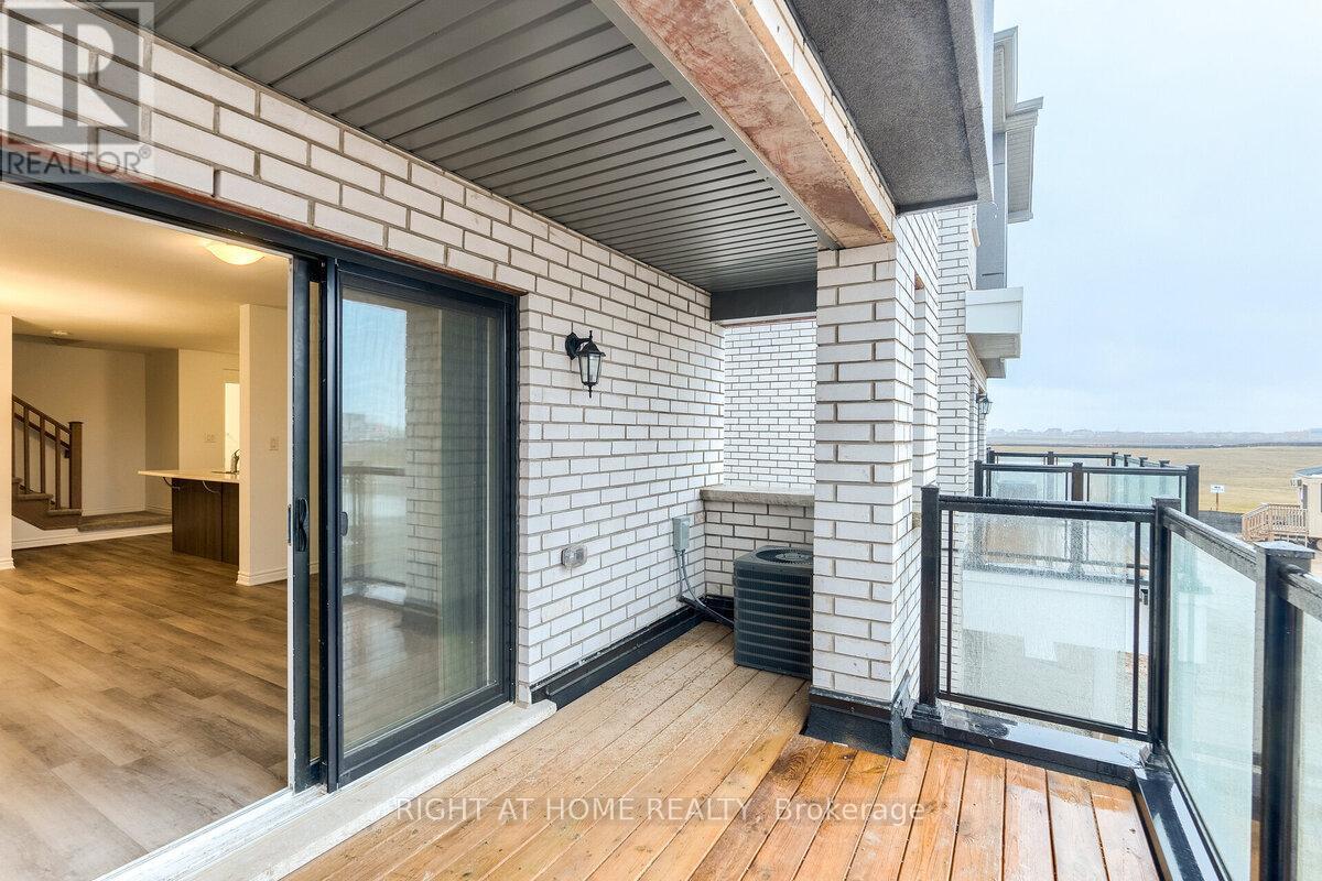 578 Bellflower Court, Milton, Ontario  L9E 1W4 - Photo 34 - W12612388