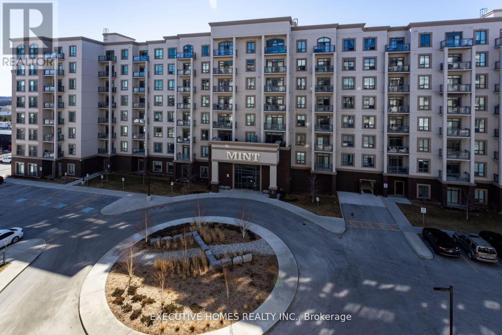 501 - 2486 Old Bronte Road, Oakville, Ontario  L6M 0Y4 - Photo 4 - W12612400