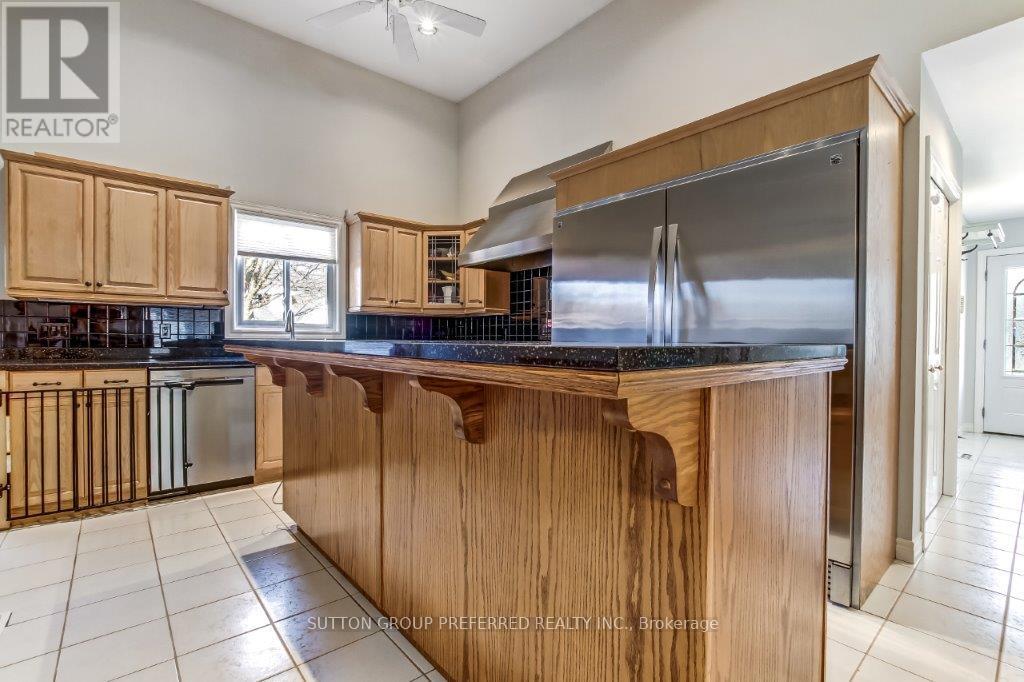 296 Bournemouth Drive, London East, Ontario  N5V 4S5 - Photo 12 - X12491344