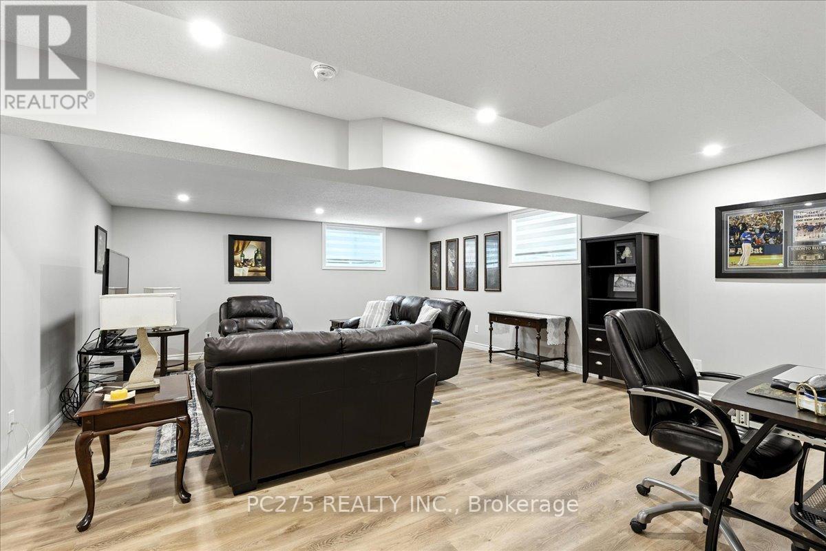 23 Matheson Crescent, East Zorra-Tavistock, Ontario  N0J 1M0 - Photo 31 - X12591782