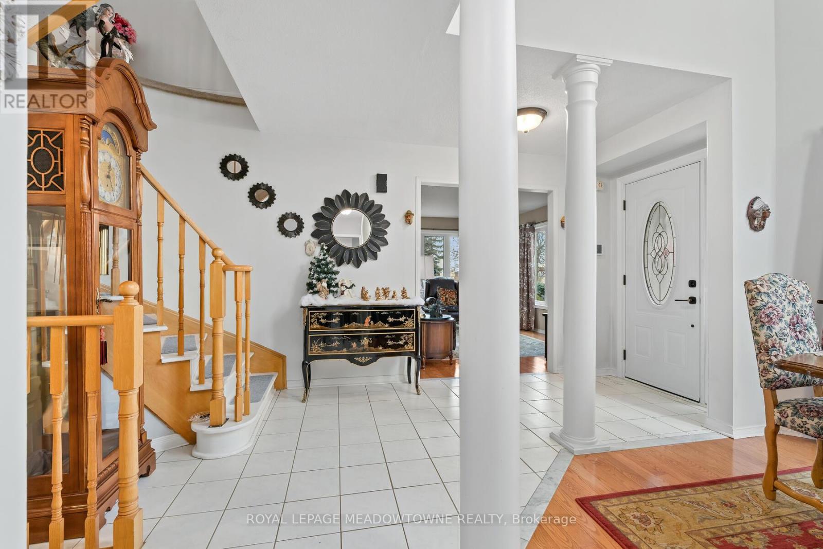 55 James Young Drive, Halton Hills, Ontario  L7G 5S5 - Photo 8 - W12581674