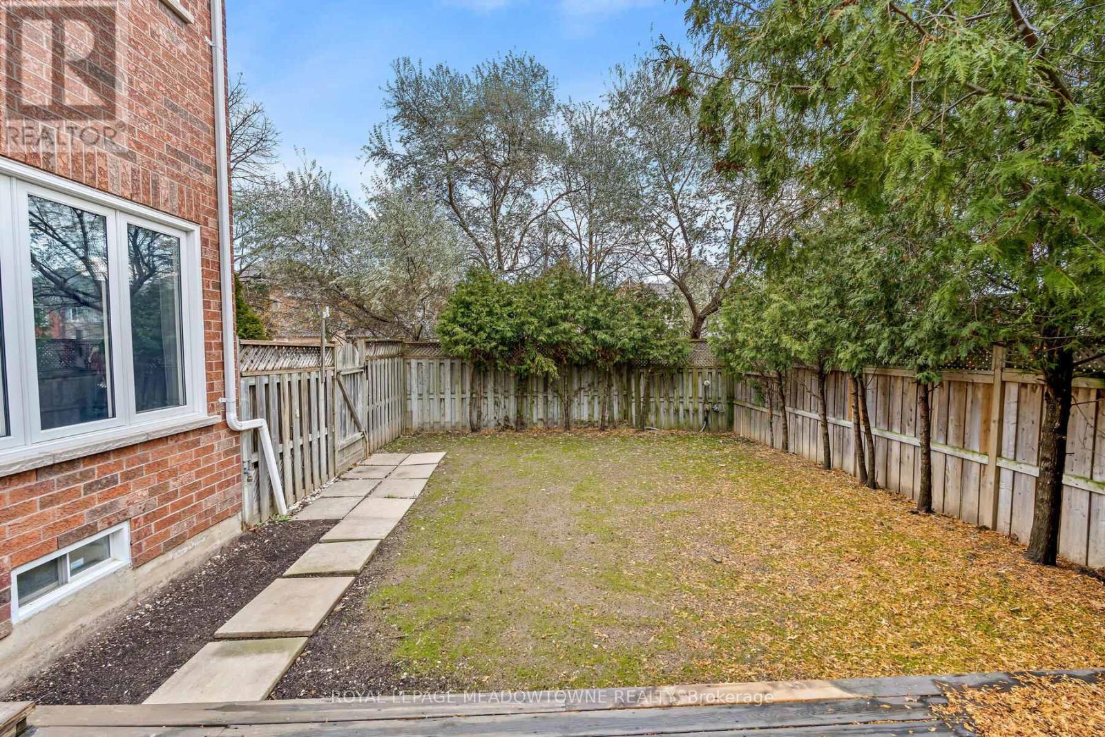 55 James Young Drive, Halton Hills, Ontario  L7G 5S5 - Photo 43 - W12581674