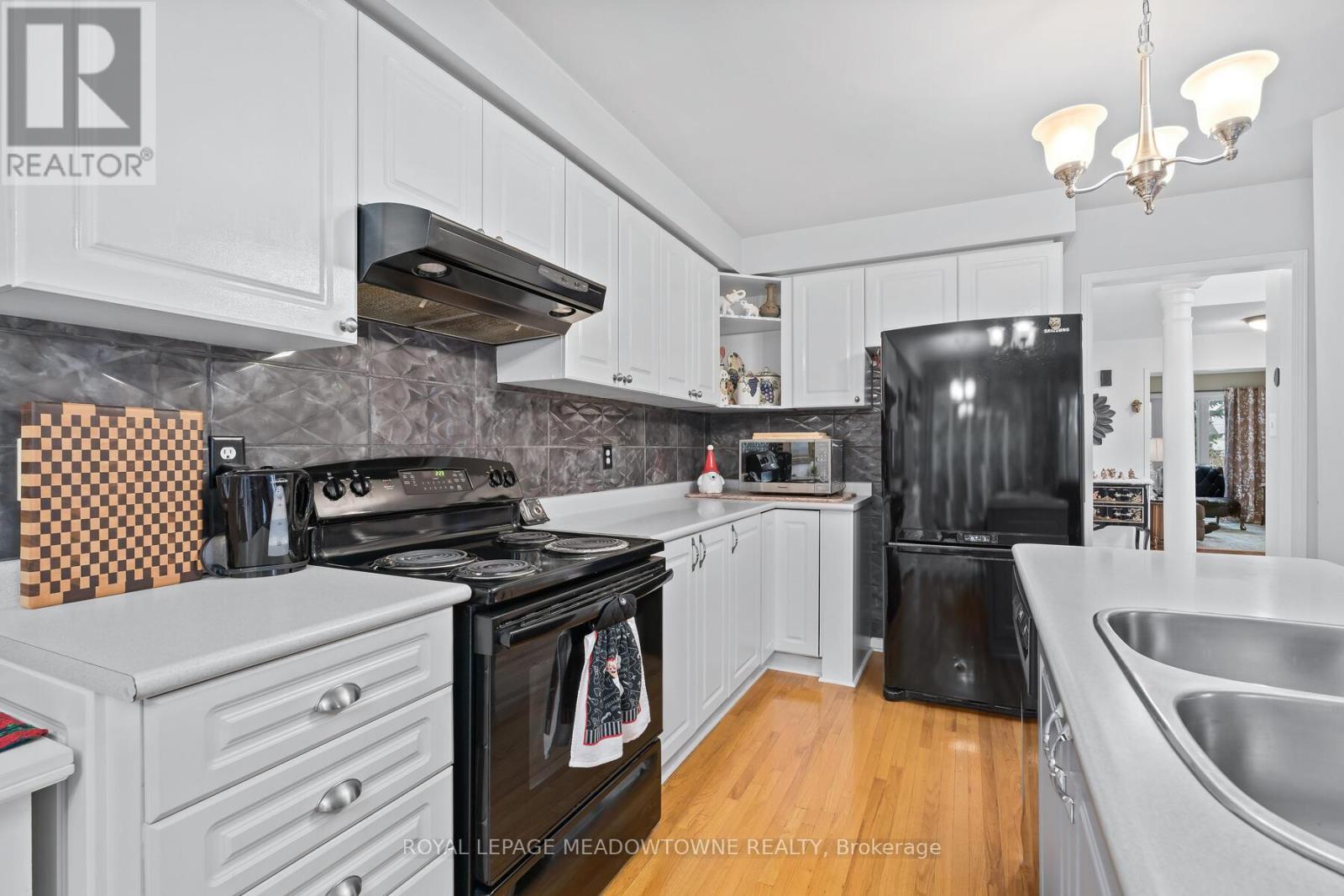 55 James Young Drive, Halton Hills, Ontario  L7G 5S5 - Photo 22 - W12581674