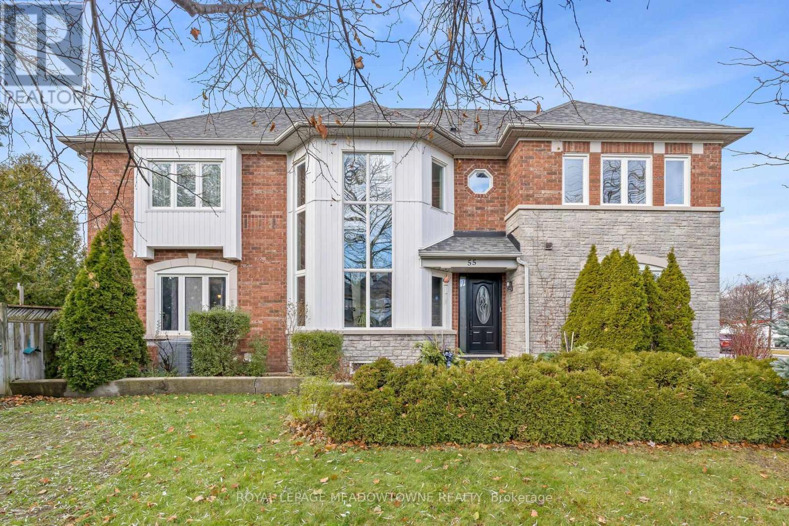 55 James Young Drive, Halton Hills, Ontario  L7G 5S5 - Photo 5 - W12581674