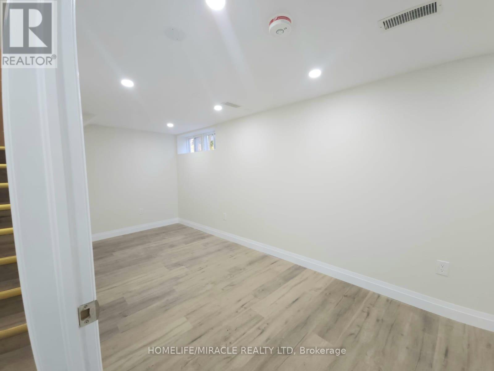 43 Patterson Avenue, Brantford, Ontario  N3S 6X1 - Photo 7 - X12612026