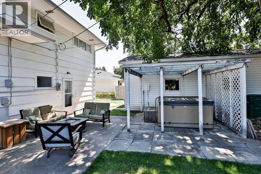 1020 Fern Crescent S, Lethbridge, Alberta T1K 2W3 - Photo 3 - A2250050