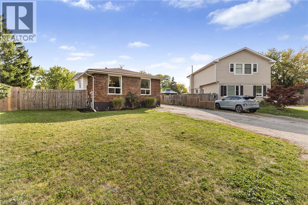 16 Roxborough Court, St. Catharines, Ontario  L2M 6E3 - Photo 5 - 40772856