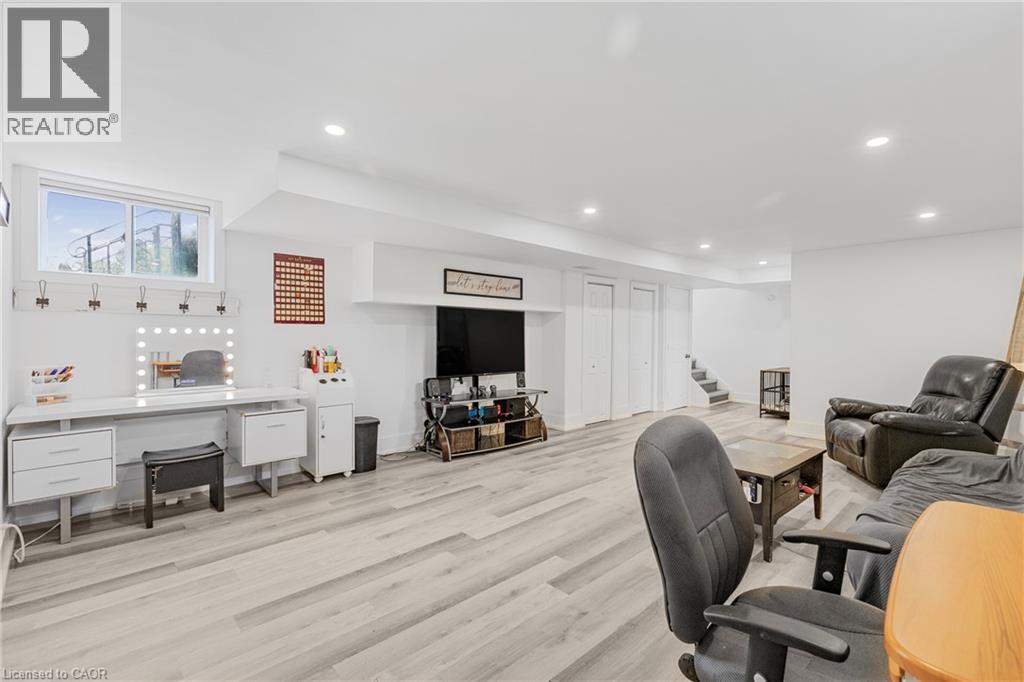 16 Roxborough Court, St. Catharines, Ontario  L2M 6E3 - Photo 36 - 40772856