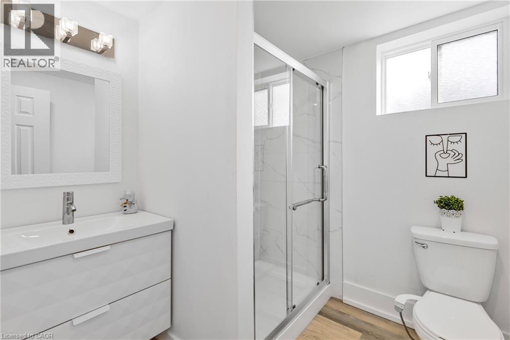 16 Roxborough Court, St. Catharines, Ontario  L2M 6E3 - Photo 37 - 40772856