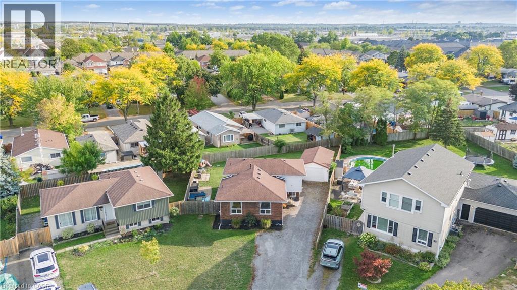 16 Roxborough Court, St. Catharines, Ontario  L2M 6E3 - Photo 7 - 40772856