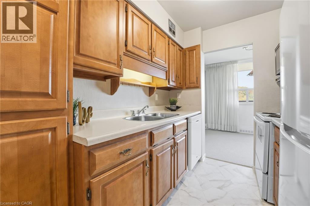 1968 Main Street W Unit# 1103, Hamilton, Ontario  L8S 1J7 - Photo 13 - 40779102