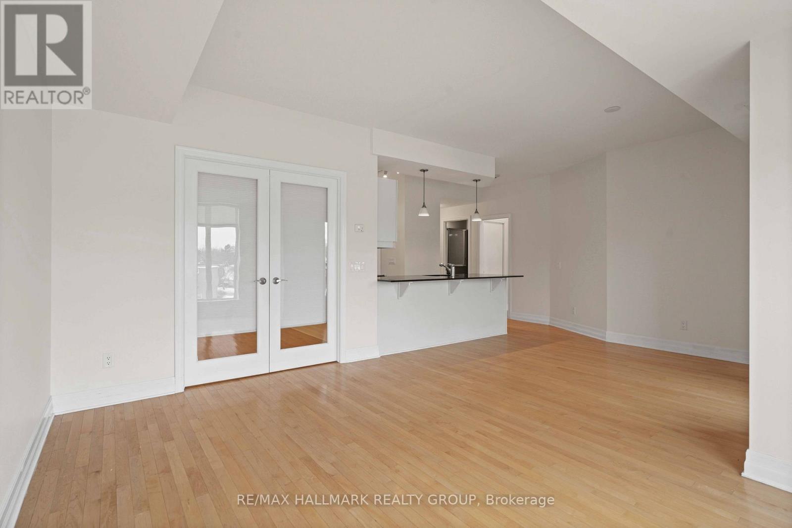 302 - 75 Cleary Avenue, Ottawa, Ontario  K2A 1R8 - Photo 15 - X12612462