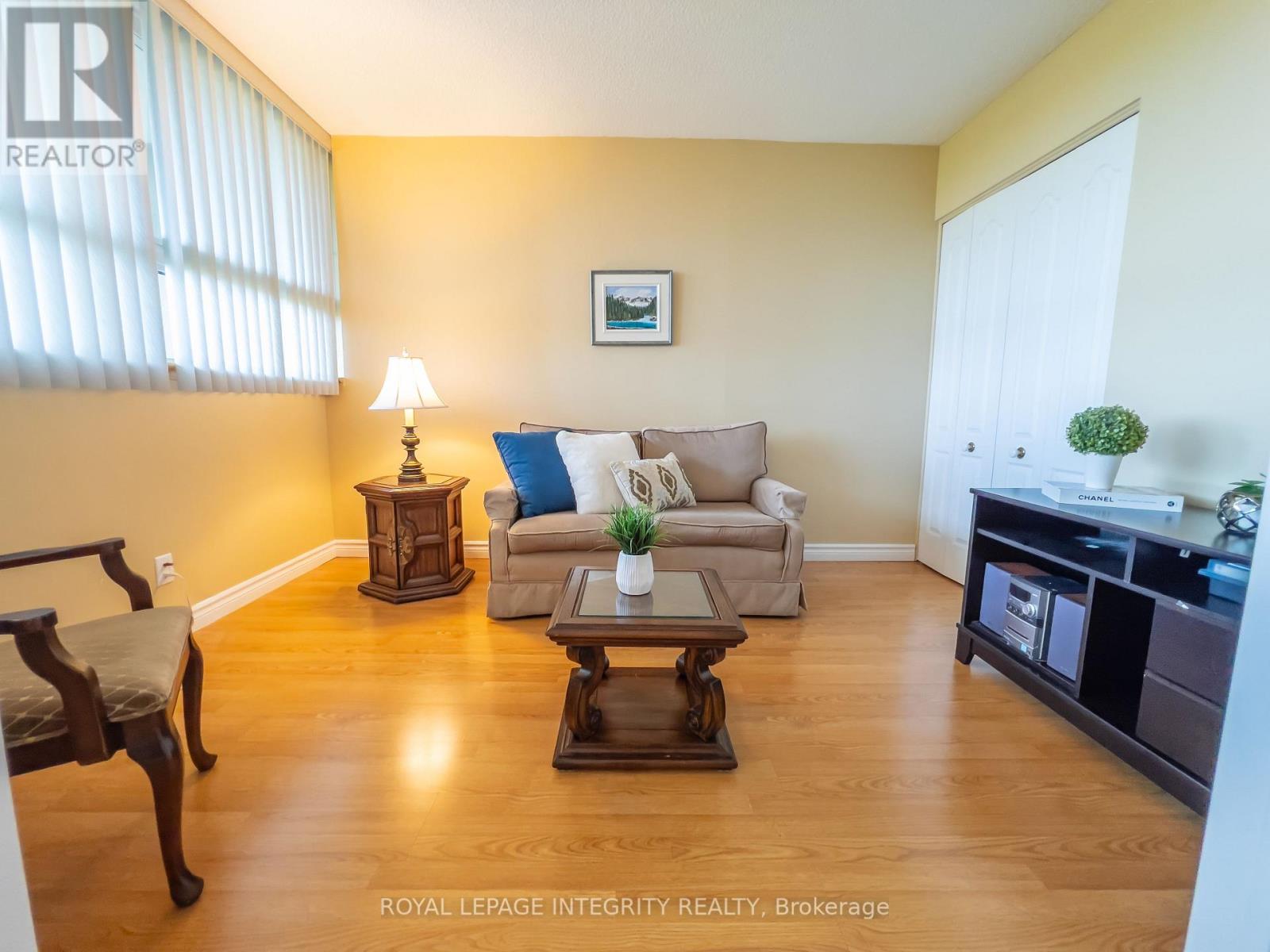 1008 - 555 Brittany Drive, Ottawa, Ontario  K1K 4C5 - Photo 16 - X12612500