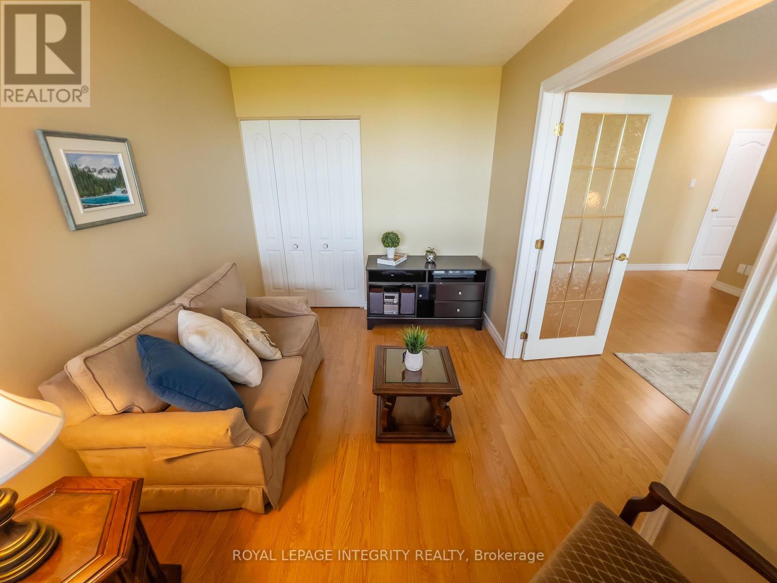 1008 - 555 Brittany Drive, Ottawa, Ontario  K1K 4C5 - Photo 17 - X12612500