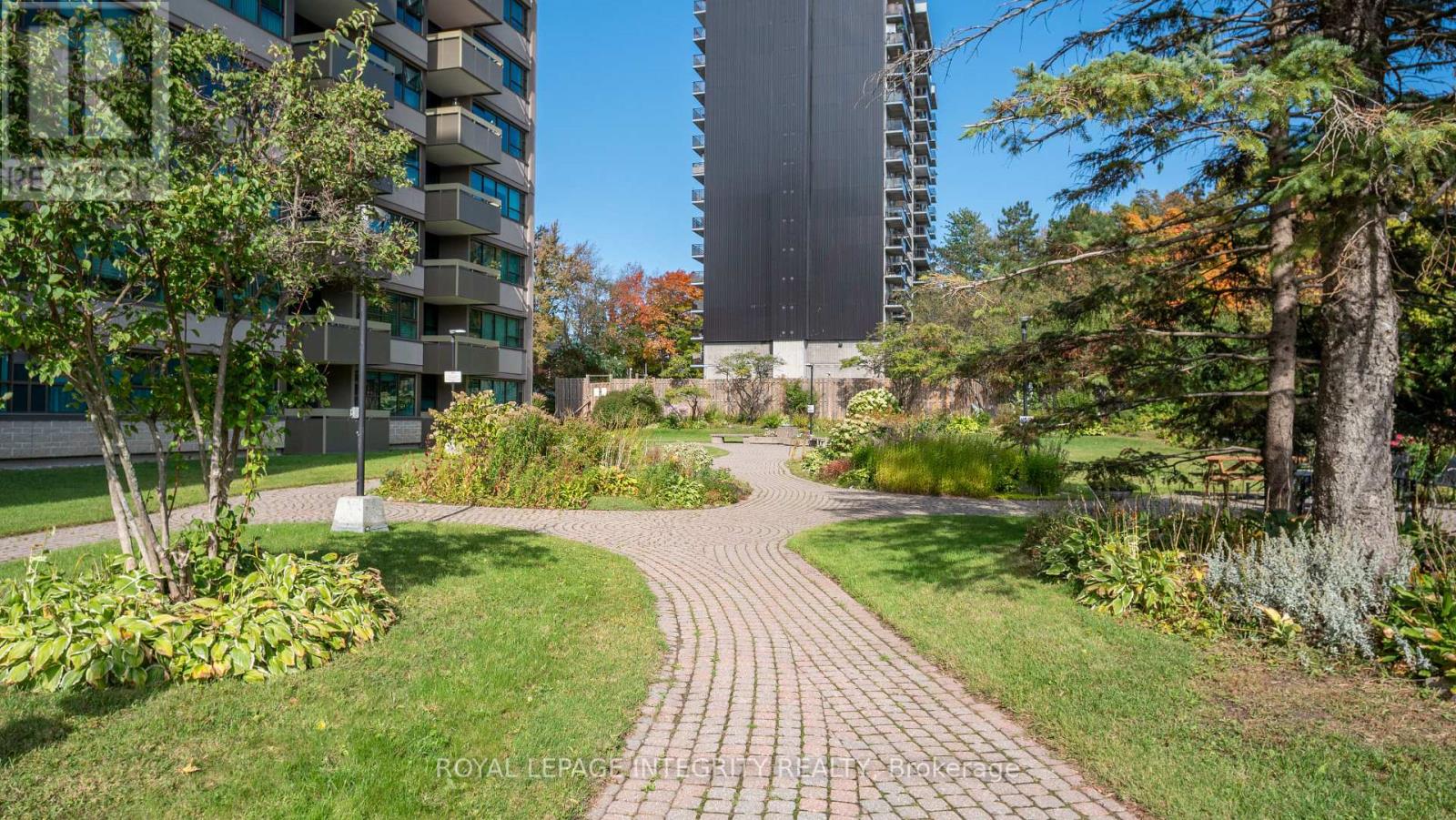 1008 - 555 Brittany Drive, Ottawa, Ontario  K1K 4C5 - Photo 45 - X12612500