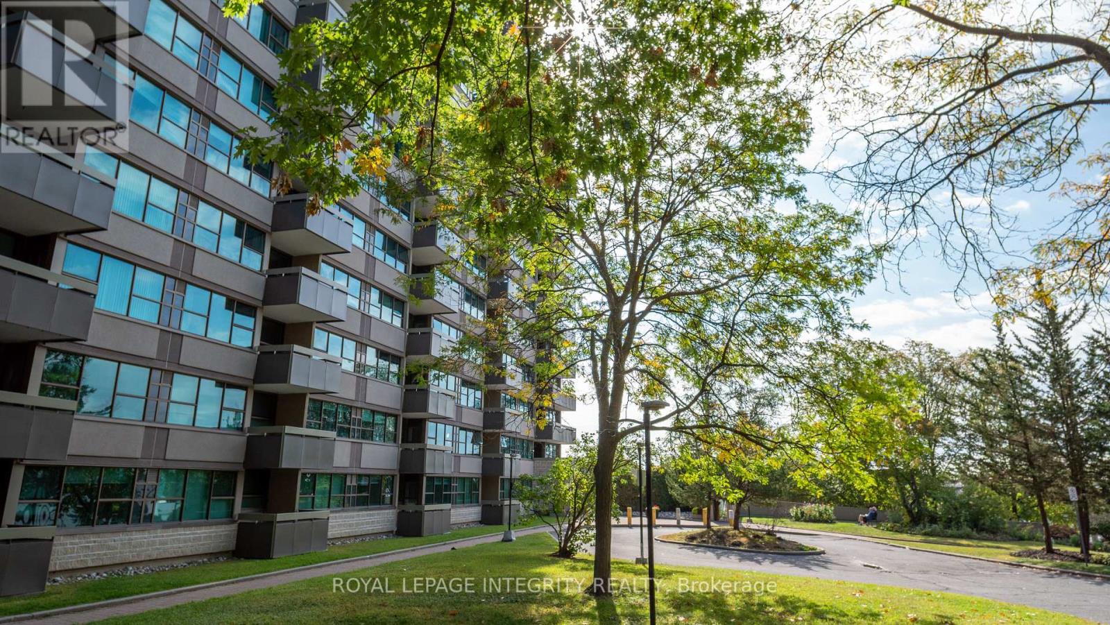 1008 - 555 Brittany Drive, Ottawa, Ontario  K1K 4C5 - Photo 46 - X12612500