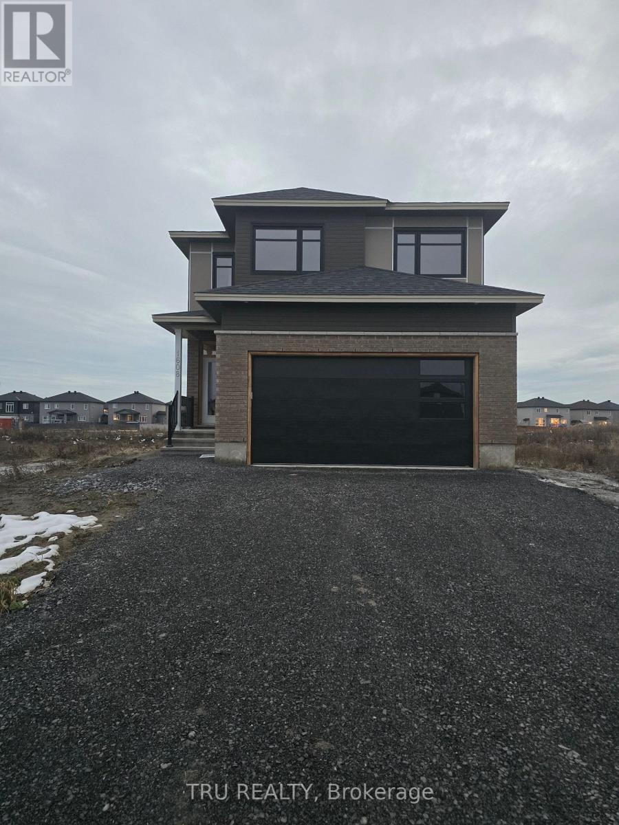 1608 QUARRY STREET, Russell, Ontario