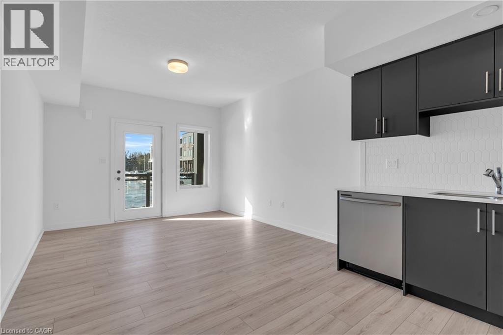 940 St. David Street N Unit# 26, Fergus, Ontario  N1M 2W3 - Photo 2 - 40792623