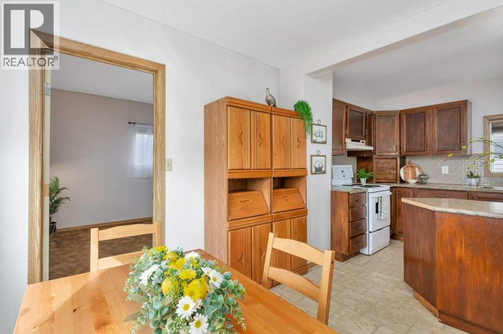 5025 49 Avenue, Rimbey, Alberta T0C 2J0 - Photo 22 - A2265534