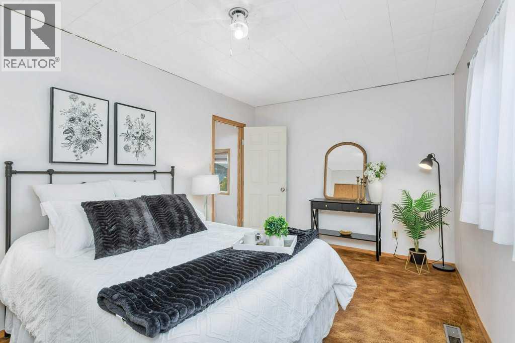 5025 49 Avenue, Rimbey, Alberta T0C 2J0 - Photo 24 - A2265534