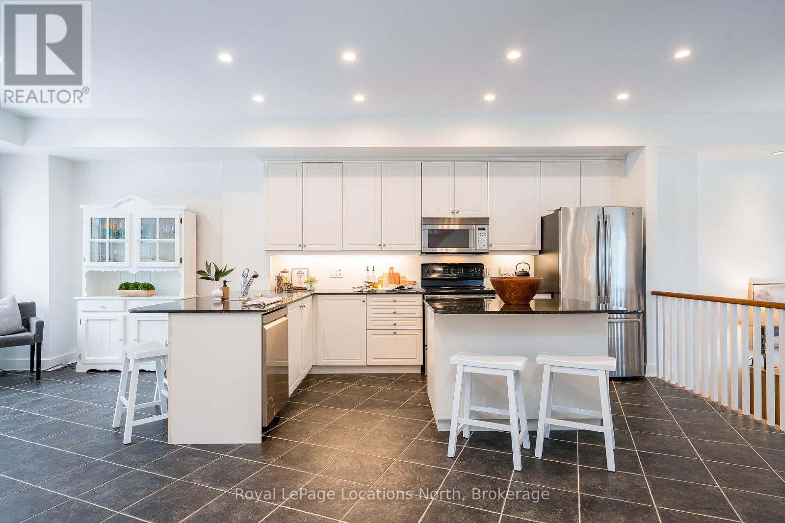 22 - 104 Farm Gate Road, Blue Mountains, Ontario  L9Y 0L7 - Photo 11 - X12612486