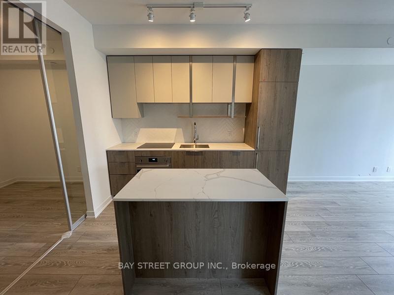 701 - 15 Holmes Avenue, Toronto, Ontario  M2N 0L4 - Photo 3 - C12612456