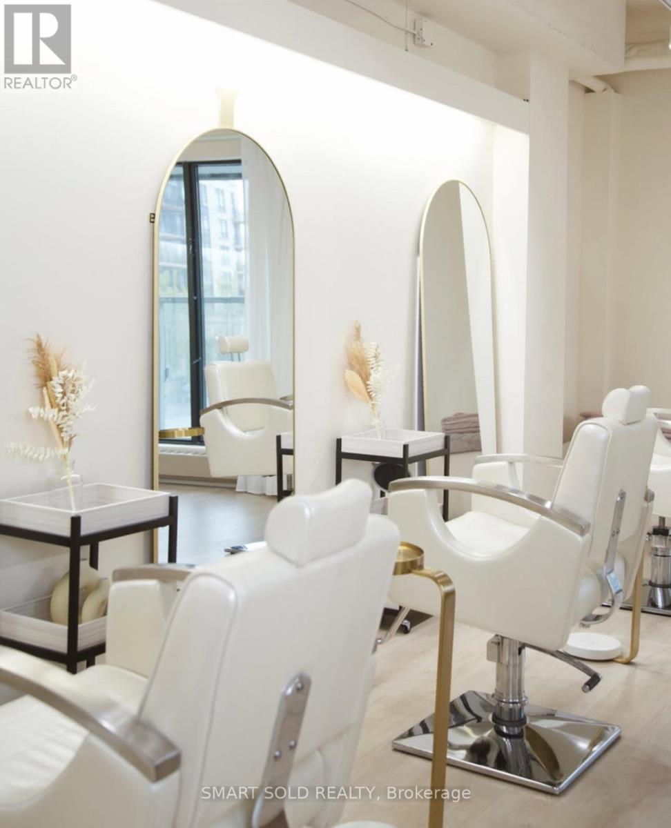 205 - 621 SHEPPARD AVENUE E, Toronto, Ontario