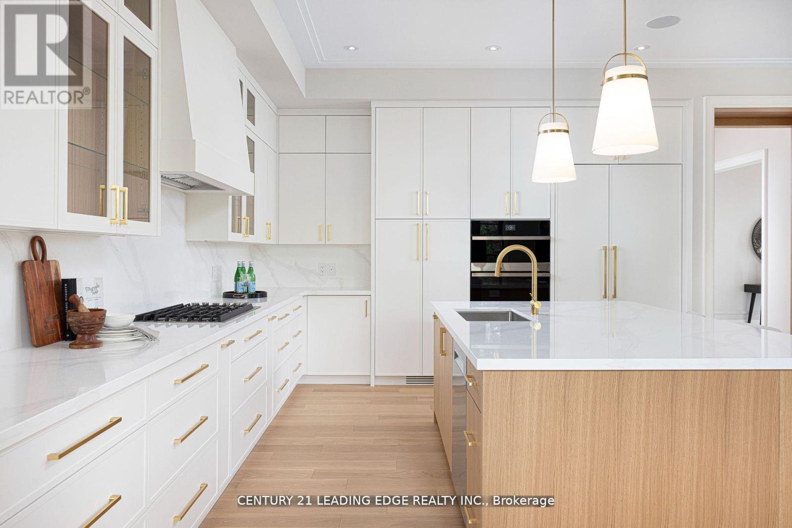 48 Tangmere Road, Toronto, Ontario  M3B 2N3 - Photo 14 - C12612494