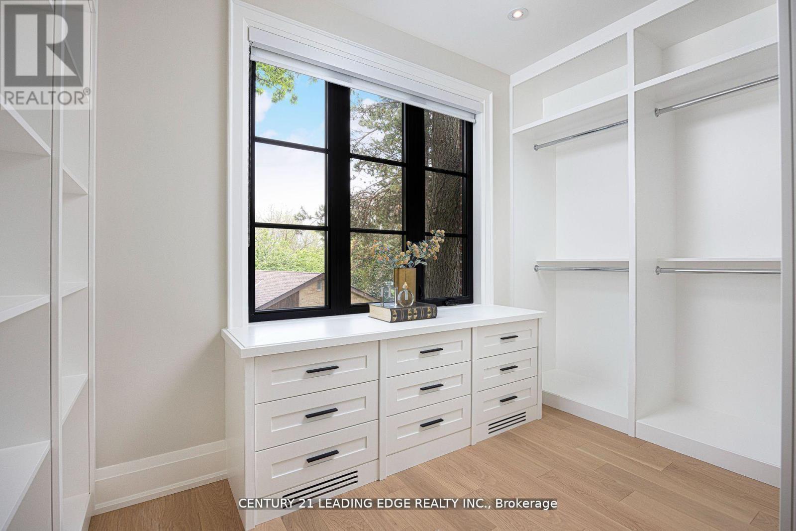 48 Tangmere Road, Toronto, Ontario  M3B 2N3 - Photo 27 - C12612494