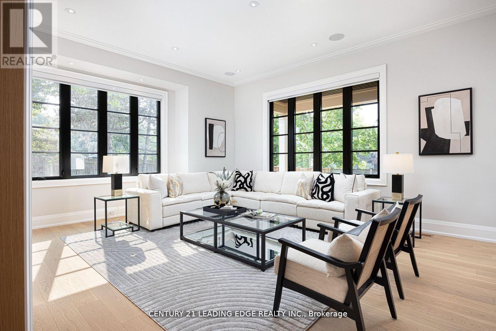 48 Tangmere Road, Toronto, Ontario  M3B 2N3 - Photo 5 - C12612494