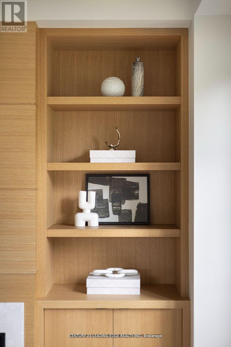 48 Tangmere Road, Toronto, Ontario  M3B 2N3 - Photo 9 - C12612494