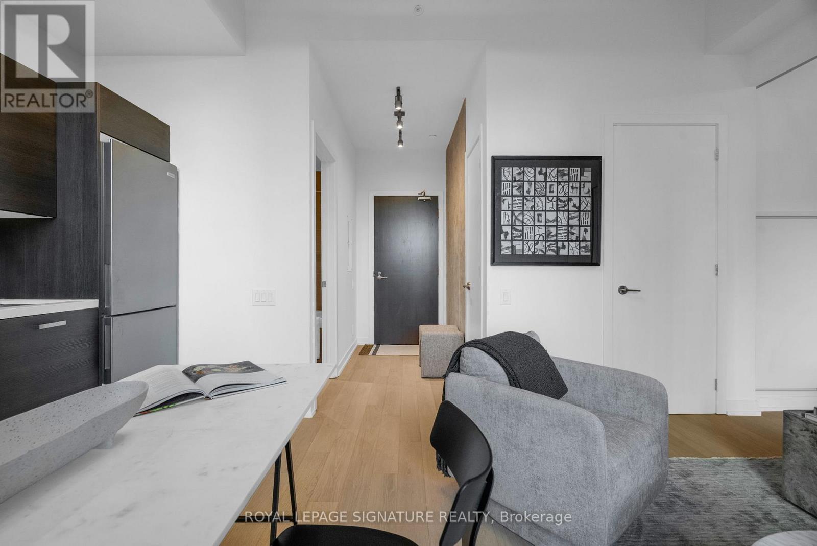 606 - 11 Charlotte Street, Toronto, Ontario  M5V 0M6 - Photo 12 - C12612526