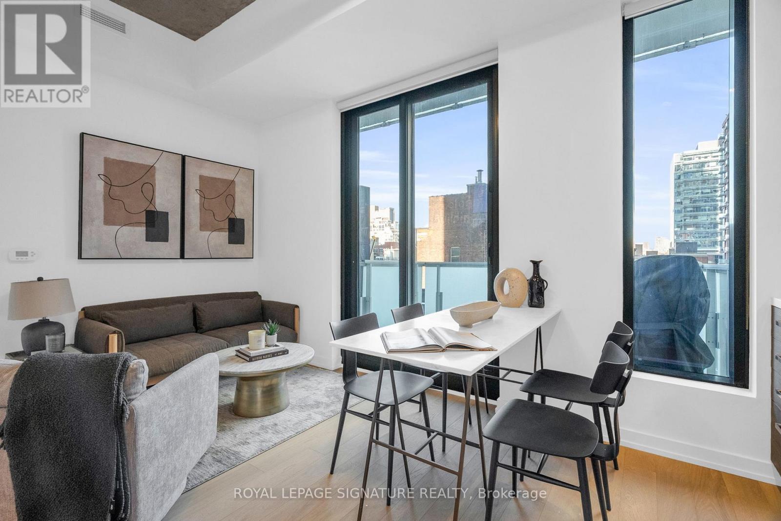 606 - 11 Charlotte Street, Toronto, Ontario  M5V 0M6 - Photo 6 - C12612526