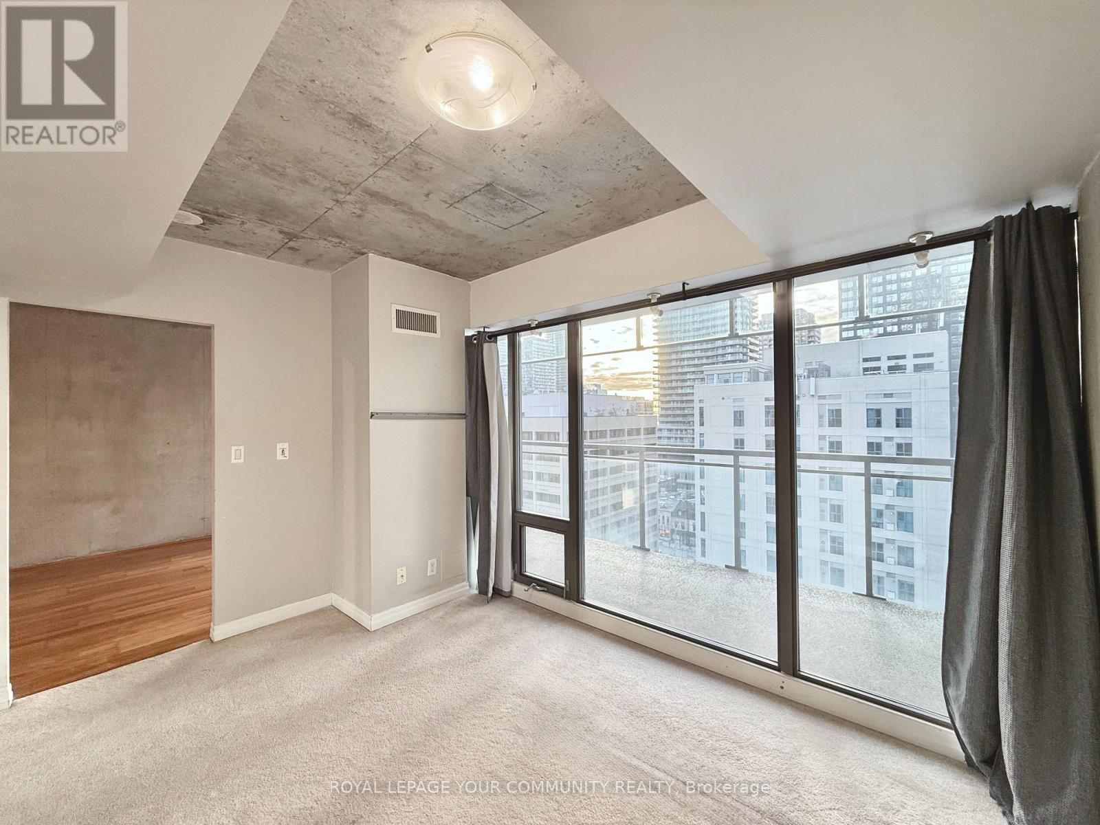 1305 - 22 Wellesley Street, Toronto, Ontario  M4Y 1G3 - Photo 15 - C12612586