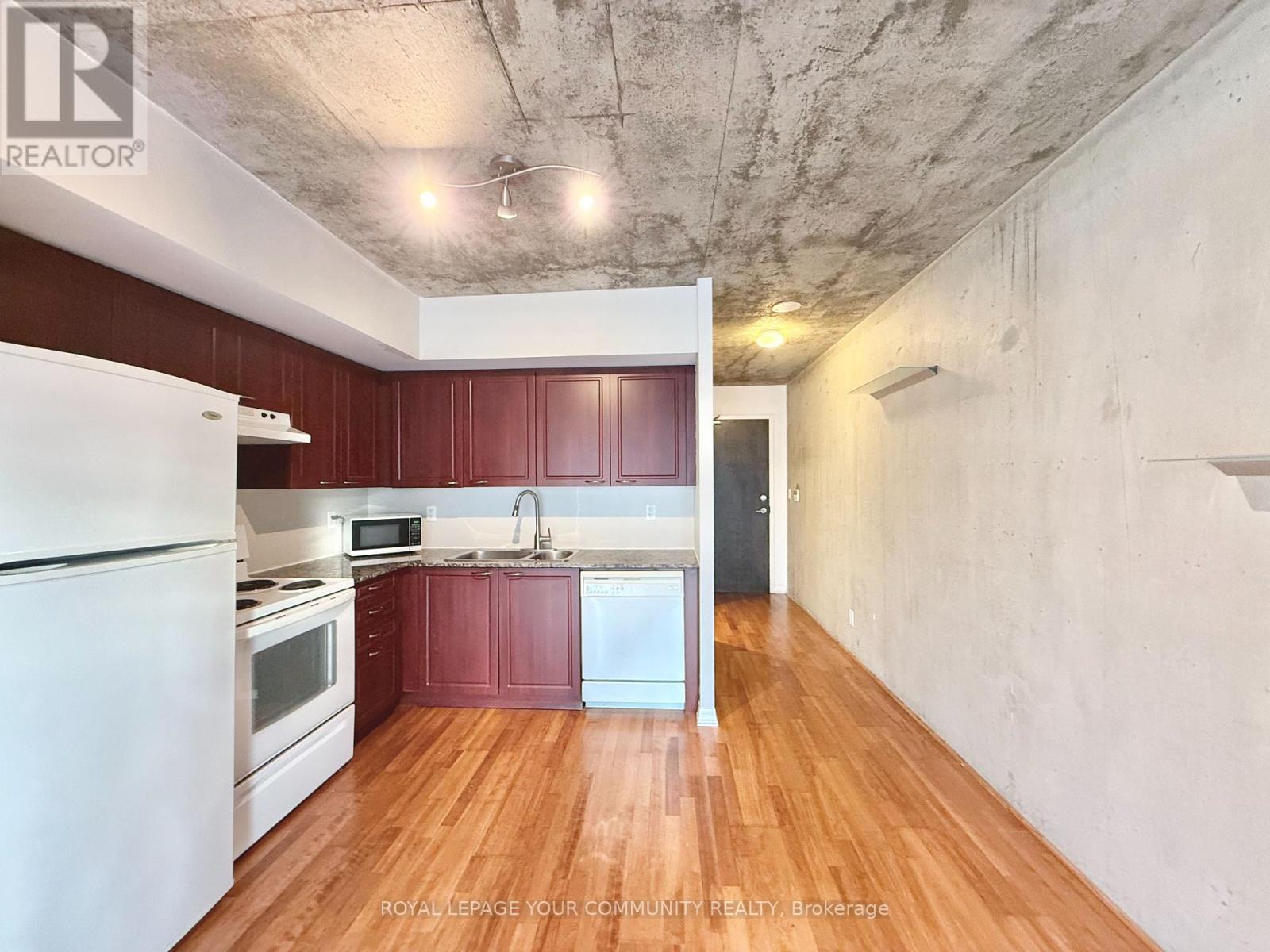 1305 - 22 Wellesley Street, Toronto, Ontario  M4Y 1G3 - Photo 17 - C12612586